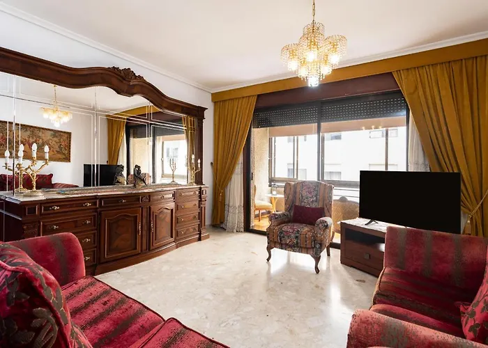 Home2Book Spacious Classic Design Apto Sc Center
